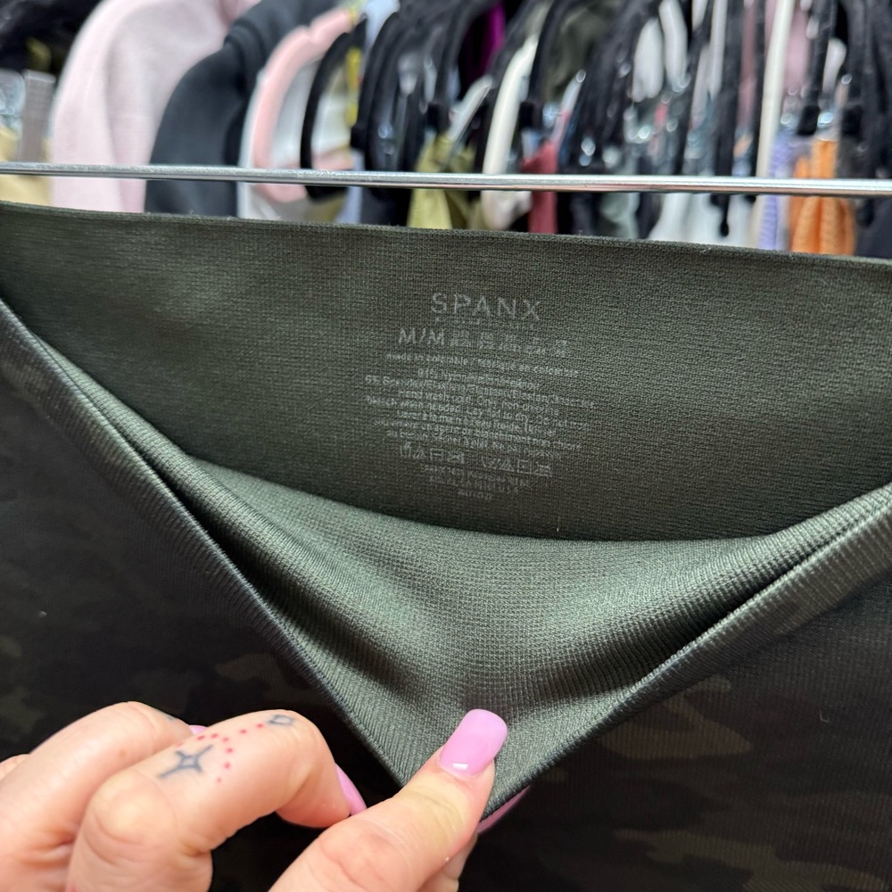 SPANX Olive Camo Leggings - Picture 2 of 3